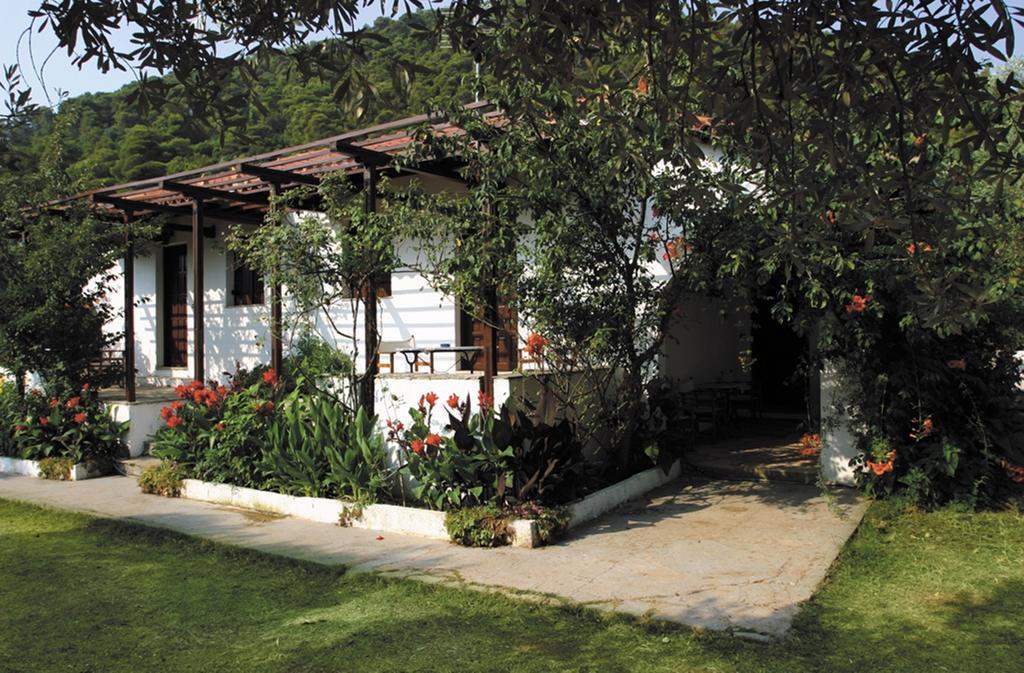 Artemis Bungalows Стафілос Екстер'єр фото
